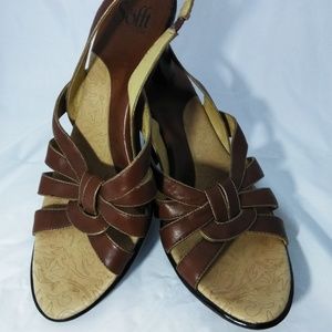 Sofft 1927 Brown Leather Strappy Sandal  Heel